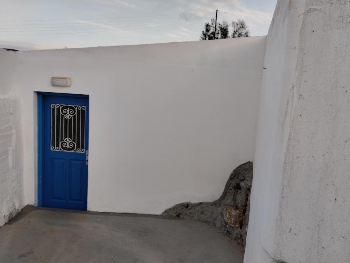 Light Blue Home Folegandros Town Екстер'єр фото