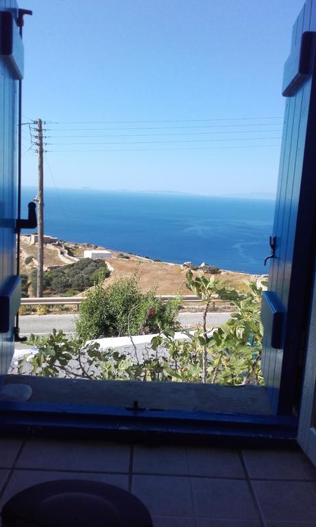 Light Blue Home Folegandros Town Екстер'єр фото